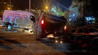 Bodrum&rsquo;da trafik kazası: 1 &ouml;l&uuml;, 2 yaralı
