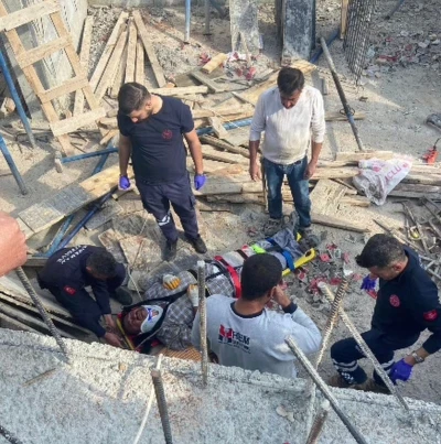 Bodrum katına düşen işçi yaralandı
