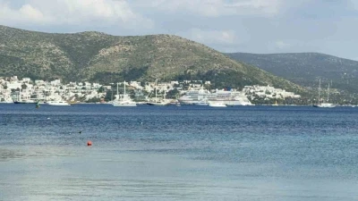 Bodrum Limanı&rsquo;nda dev yolcu gemisi hareketliliği: 357 turist il&ccedil;eye ayak bastı
