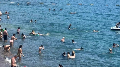 Bodrum sahillerinde bayram yoğunluğu
