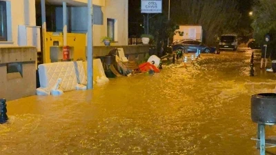 Bodrum&rsquo;u sel vurdu, evler ve iş yerlerini su bastı
