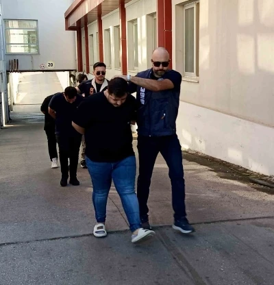 Boğa alacakken Sazan Sarmalı kurbanı oldular
