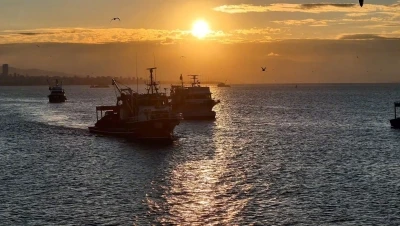 Boğaz&rsquo;da fırtına sonrası balık&ccedil;ılar yeniden denize a&ccedil;ıldı
