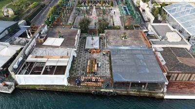 Boğaz hattında yıkımlar s&uuml;r&uuml;yor: Beşiktaş&rsquo;taki &uuml;nl&uuml; gece kul&uuml;b&uuml;n&uuml;n ka&ccedil;ak kısımları yıkıldı
