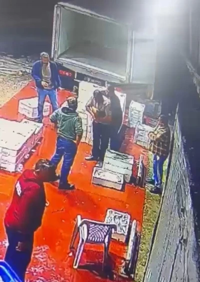 Boğazına hünnap kaçtı, heimlich manevrasıyla kurtarıldı
