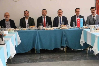 B&ouml;lge turizminin kalkınması i&ccedil;in seyahat acenteleri ve rehberler buluştu
