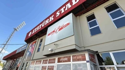 Bolu Atatürk Stadyumu’nda hummalı çalışma
