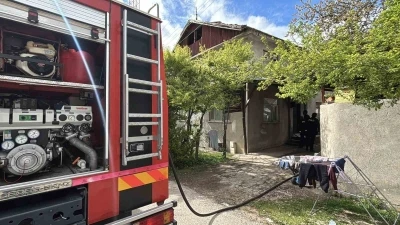 Bolu&rsquo;da 2 katlı evin banyosunda &ccedil;ıkan yangın s&ouml;nd&uuml;r&uuml;ld&uuml;
