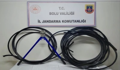 Bolu&rsquo;da kablo hırsızlığı ş&uuml;phelisi &ccedil;aldığı kablolarla yakalandı
