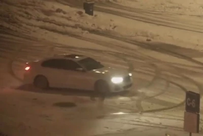 Bolu&rsquo;da karla kaplı tesiste &lsquo;drift&rsquo; keyfi pahalıya patladı
