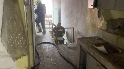 Bolu&rsquo;da metruk evde yangın paniği
