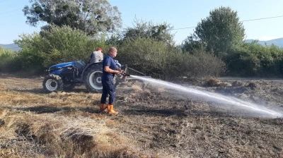 Bolu’da otluk alandaki yangın büyümeden söndürüldü: Su şişeleriyle müdahale ettiler
