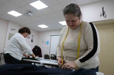 Bolu&rsquo;da &ouml;zel &ccedil;ocuklar eğitim alırken, anneleri el emeği &uuml;r&uuml;nler &uuml;retiyor
