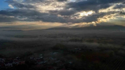 Bolu’da sis denizi kartpostallık manzaralar oluşturdu
