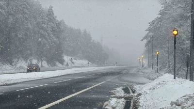 Bolu Dağı&rsquo;nda kar yağışı yeniden başladı
