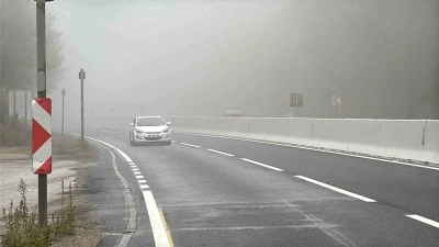 Bolu Dağı’nda sis etkili oluyor: Görüş mesafesi 30 metre
