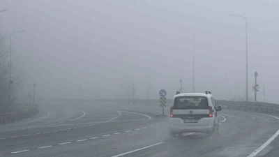 Bolu Dağı&rsquo;nda sis ve yağış etkili oluyor
