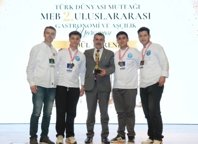 Bolulu gen&ccedil; aş&ccedil;ılar T&uuml;rkiye birincisi oldu
