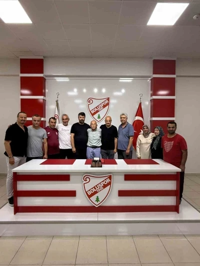 Boluspor’da 20 yıl görev yapan kulüp müdürü emekli oldu
