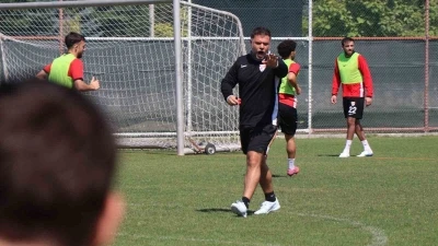 Boluspor yeni sezon hazırlıklarını g&uuml;nde &ccedil;ift idmanla s&uuml;rd&uuml;r&uuml;yor
