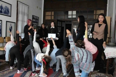 Bor Halk K&uuml;t&uuml;phanesi&rsquo;nde 56 &ouml;ğretmen adayından 19 farklı etkinlik
