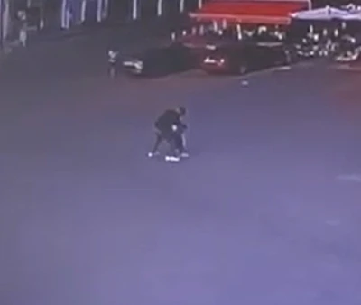 Boşanma aşamasındaki eşini sokak ortasında 12 yerinden bı&ccedil;akladı, 18,6 yıl hapis cezası aldı
