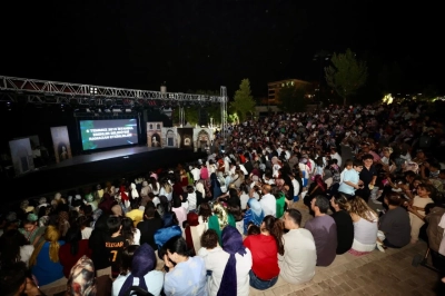 &ldquo;Botan Efsanesi&rdquo; ile Siirt&rsquo;in K&uuml;lt&uuml;rel Mirası Sahneye Taşındı