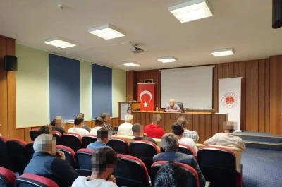 Boyabat&rsquo;ta h&uuml;k&uuml;ml&uuml;lere "İslamiyet&rsquo;te sevgi ve merhamet" semineri
