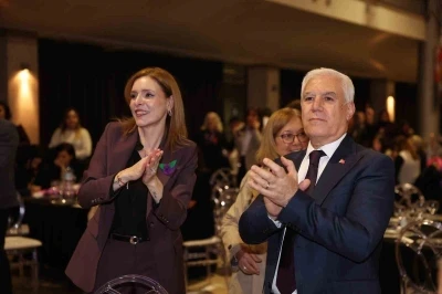 Bozbey: Kadın g&uuml;&ccedil;l&uuml;yse kent de g&uuml;&ccedil;l&uuml;d&uuml;r
