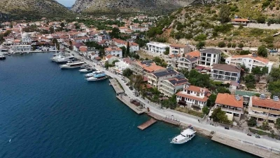 Bozburun sahili yeni y&uuml;z&uuml;ne kavuştu
