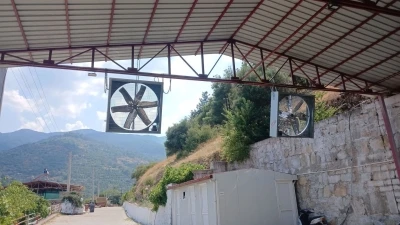 Bozdoğan&rsquo;da cemiyet alanlarına serinletici fan takılıyor

