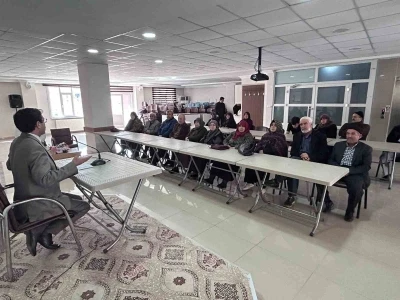 Bozkır&rsquo;da 2026 hac yolcuları i&ccedil;in eğitim ve hazırlık semineri
