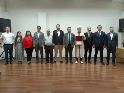 Boz&uuml;y&uuml;k A&ccedil;ık Ceza İnfaz Kurumu&rsquo;nda, hafızlık belgesi takdim programı
