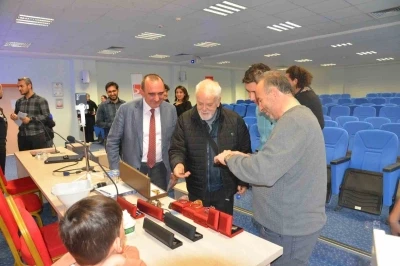 BŞE&Uuml;&rsquo;de &lsquo;G&ouml;ktaşı Avcısı&rsquo; semineri yoğun ilgi g&ouml;rd&uuml;
