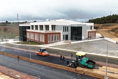 BŞE&Uuml; Merkez Kamp&uuml;s&uuml;&rsquo;nde ulaşım altyapısı g&uuml;&ccedil;lendi
