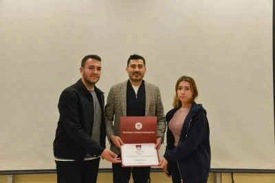 BŞE&Uuml; M&uuml;hendislik Fak&uuml;ltesinde yapay zeka kariyer etkinliği
