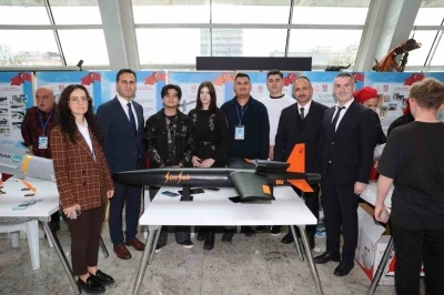 BŞE&Uuml;&rsquo; n&uuml;n geliştirdiği İHA projeleri sergide ilgi odağı oldu
