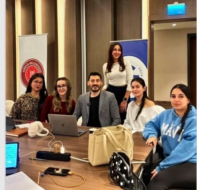 BT&Uuml;&rsquo;l&uuml; &ouml;ğrencilerden tekstil sekt&ouml;r&uuml;ne s&uuml;rd&uuml;r&uuml;lebilir &ccedil;&ouml;z&uuml;m
