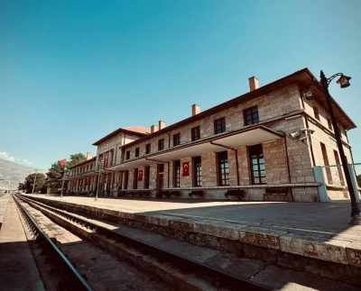 Bu gara ilk tren 1938 yılında ulaştı
