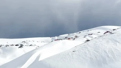 Bu kez &ccedil;atıdan girdi
