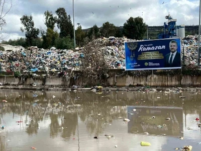 Buca&rsquo;da &ccedil;&ouml;p krizi: Belediye iş&ccedil;ileri bu kez &rsquo;Nefes alamıyoruz&rsquo; diyerek eylem başlattı
