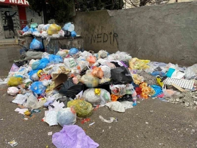 Buca&rsquo;da grev bitti, &ccedil;&ouml;p &ccedil;ilesi bitmedi
