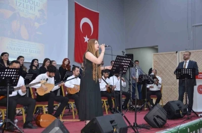 Bulanık&rsquo;ta "Anadolu İzleri Halk Konseri" b&uuml;y&uuml;k ilgi g&ouml;rd&uuml;
