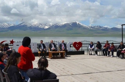 Bulanık&rsquo;ta "Son Ayı" mesaisi: Kaymakam Koşansu &ouml;ğrencilerle s&ouml;yleşide buluştu
