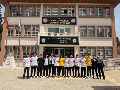 Buldan ekibi &ccedil;eyrek finale y&uuml;kseldi
