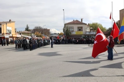 Bünyan’da 29 Ekim Cumhuriyet Bayramı çelenk töreni düzenlendi
