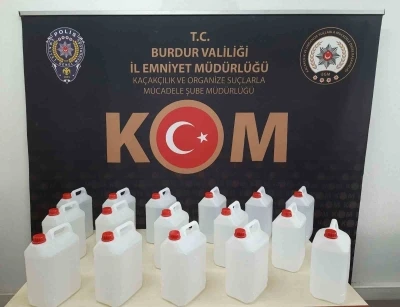 Burdur’da binlerce kaçak ürün ele geçirildi
