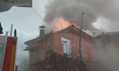 Burdur&rsquo;da &ccedil;atı yangını ekiplerce s&ouml;nd&uuml;r&uuml;ld&uuml;
