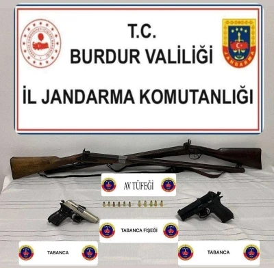 Burdur&rsquo;da &ccedil;ok sayıda ruhsatsız silah ve m&uuml;himmat ele ge&ccedil;irildi
