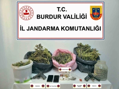Burdur&rsquo;da jandarmadan uyuşturucu operasyonu: 2 tutuklama
